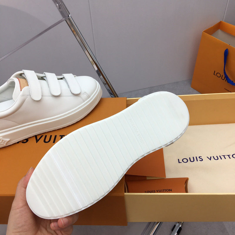 Louis Vuitton shoes Style 366 - top view showing design