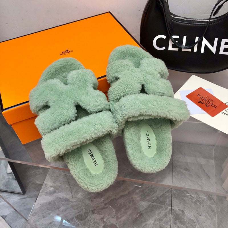 Hermes shoes Style 266 - full pair display