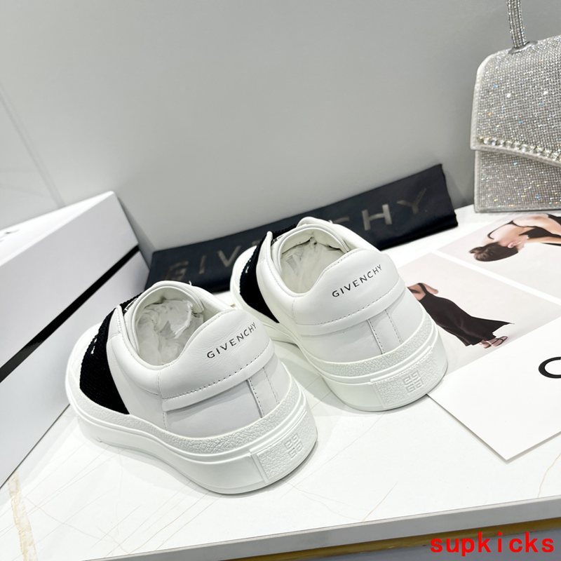 Givenchy shoes Style 037 - angled studio shot