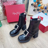 Side profile view of Roger Vivier luxury piece style No.097