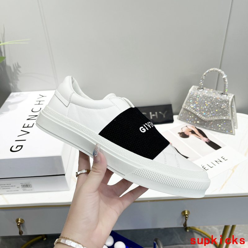Givenchy shoes Style 037 - top view showing design