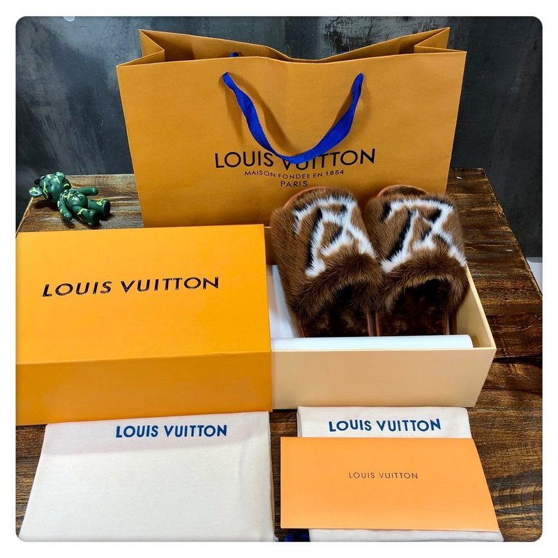 Close-up detail view of Louis Vuitton luxury piece style No.121