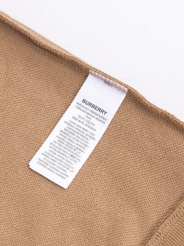 Side profile view of Burberry luxury piece style No.434