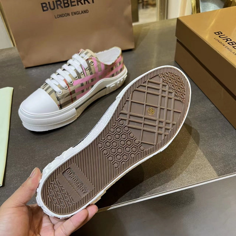 Burberry shoes Style 051 - top view showing design