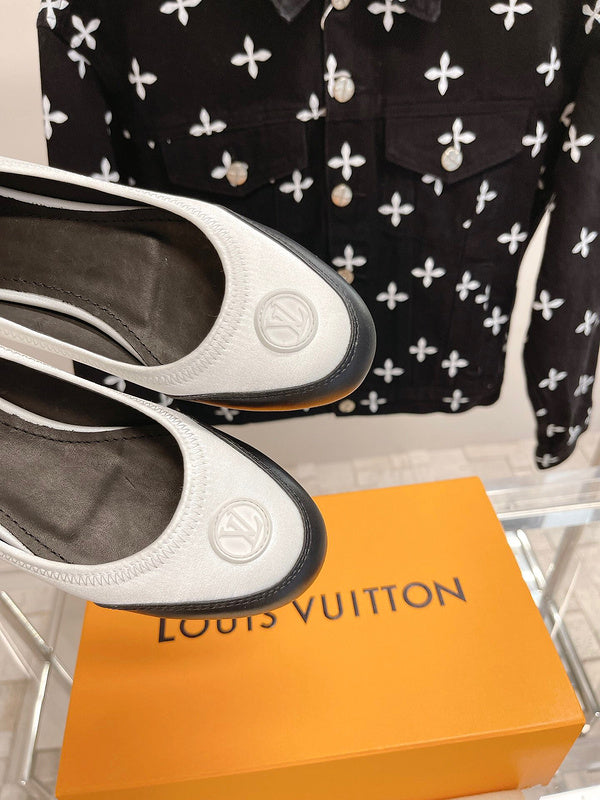 Louis Vuitton shoes Style 351 - side profile detail (alternate angle)