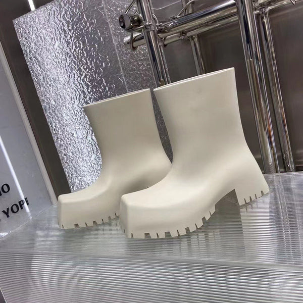 Balenciaga shoes Style 087 - side profile detail