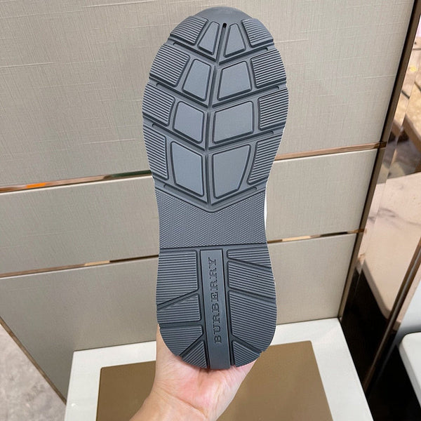 Burberry shoes Style 180 - side profile detail