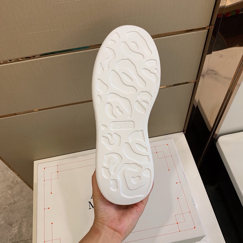 Alexander McQueen White Pointed-Toe Flats - Full Silhouette View