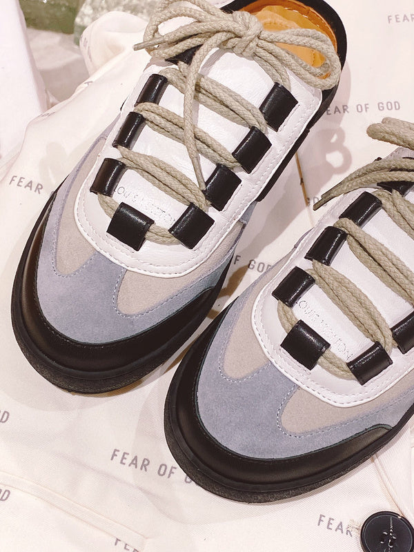 Louis Vuitton shoes Style 327 - texture and material detail