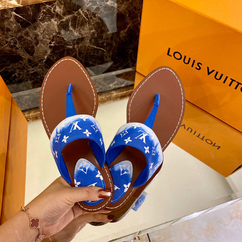Front view of Louis Vuitton luxury piece style No.104