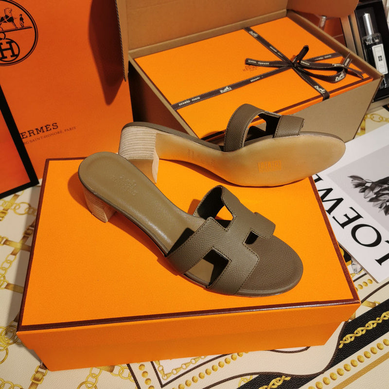 Hermes sandals Style 013 - back heel detail