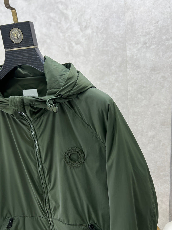 Three-quarter angle view of Burberry luxury piece style No.555