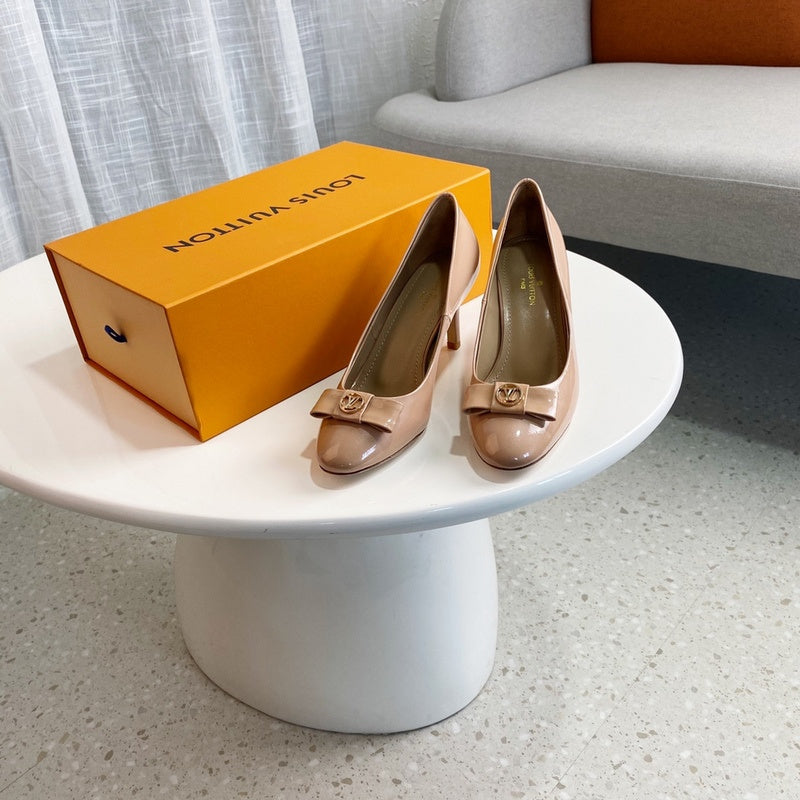 Louis Vuitton shoes Style 186 - back heel detail