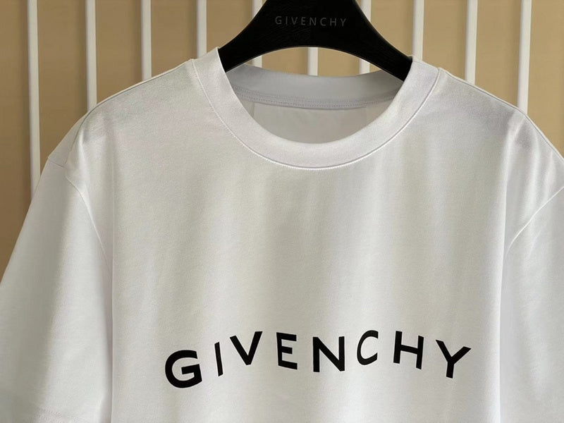 Close-up detail view of Givenchy luxury piece style No.231