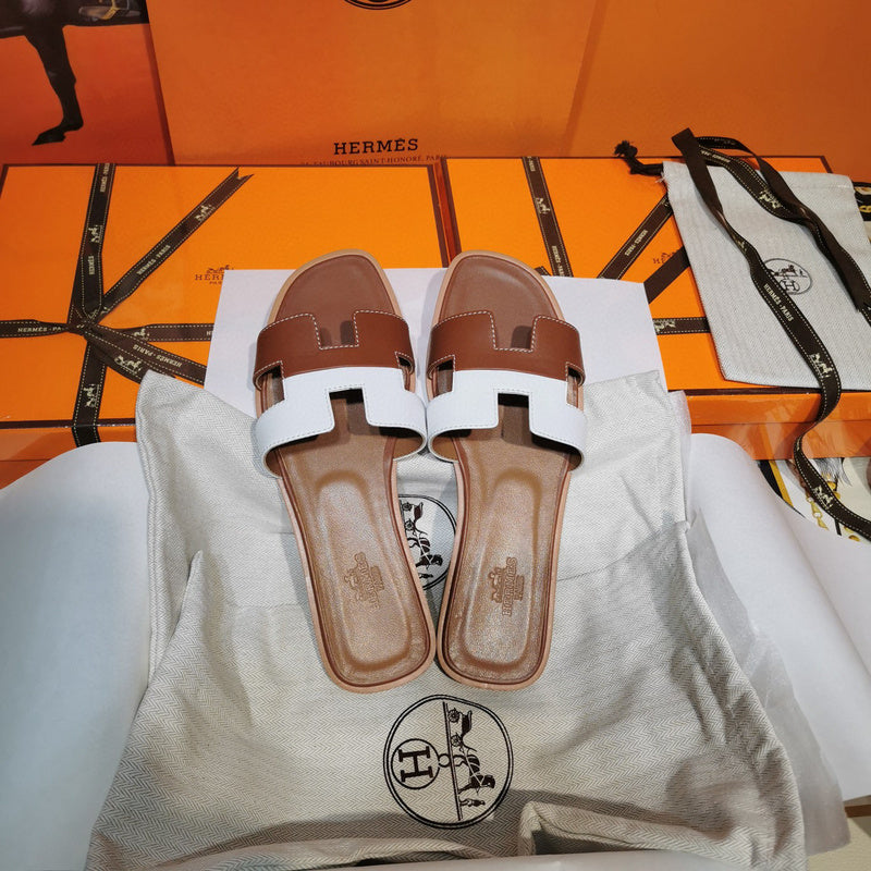 Hermes sandals Style 071 - sole and craftsmanship detail