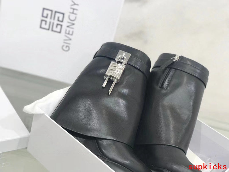Givenchy shoes Style 119 - top view showing design