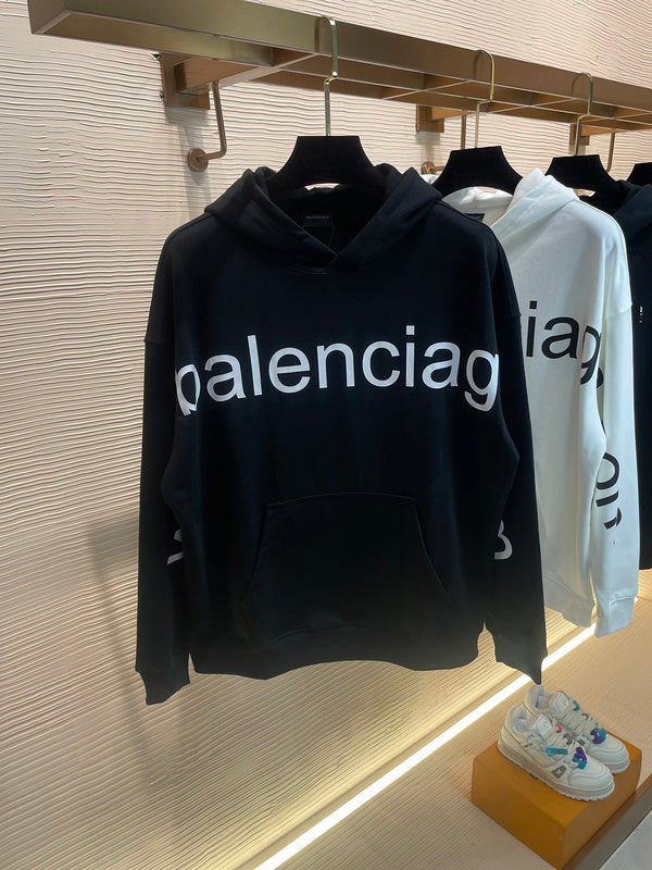 Side profile view of Balenciaga luxury piece style No.192