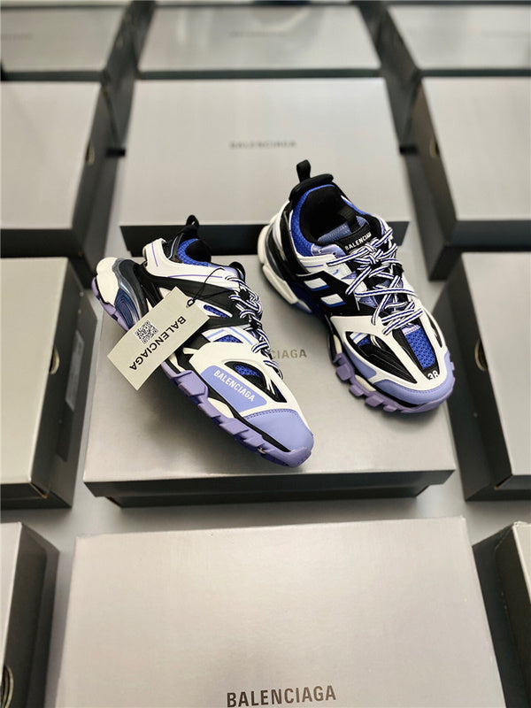 Balenciaga shoes Style 368 - close-up of elevated everyday design