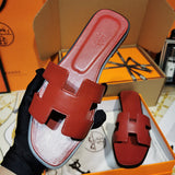 Hermes sandals Style 061 - texture and material detail
