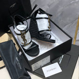 Three-quarter angle view of Saint Laurent luxury piece style No.059