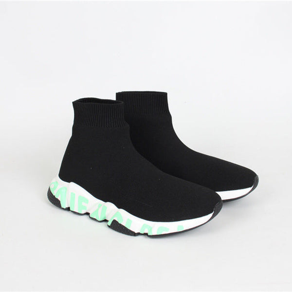 Balenciaga shoes Style 335 - close-up of iconic logo design
