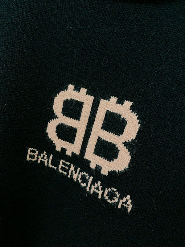 Full silhouette view of Balenciaga luxury piece style No.061