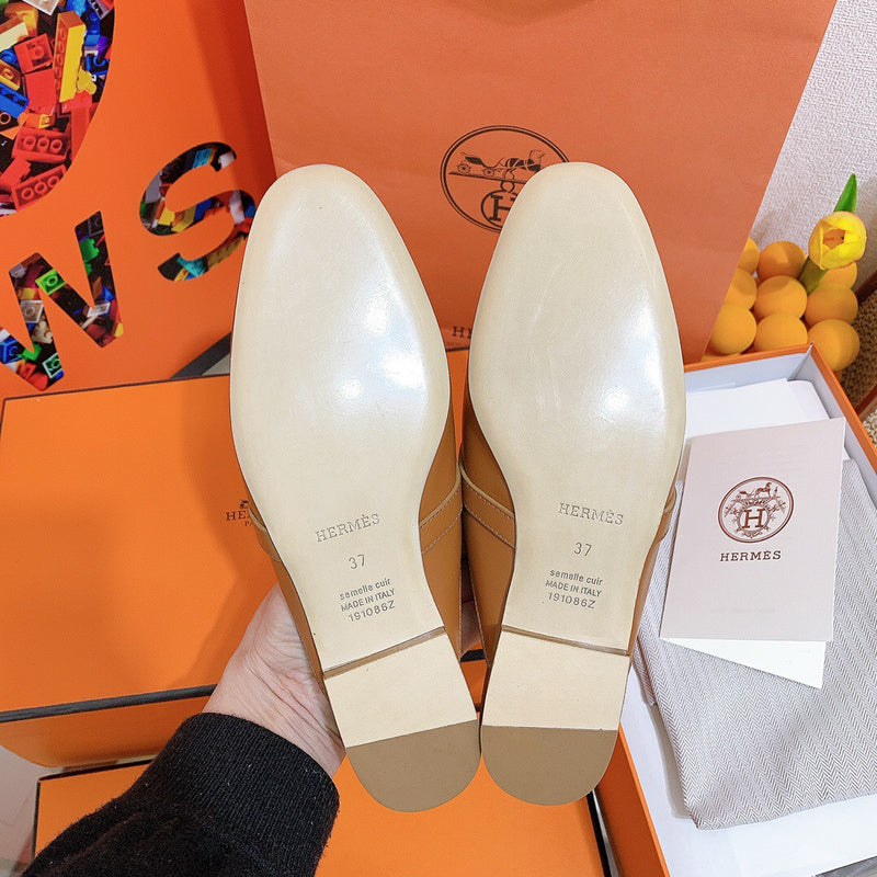 Hermes shoes Style 354 - top view showing design (alternate angle)