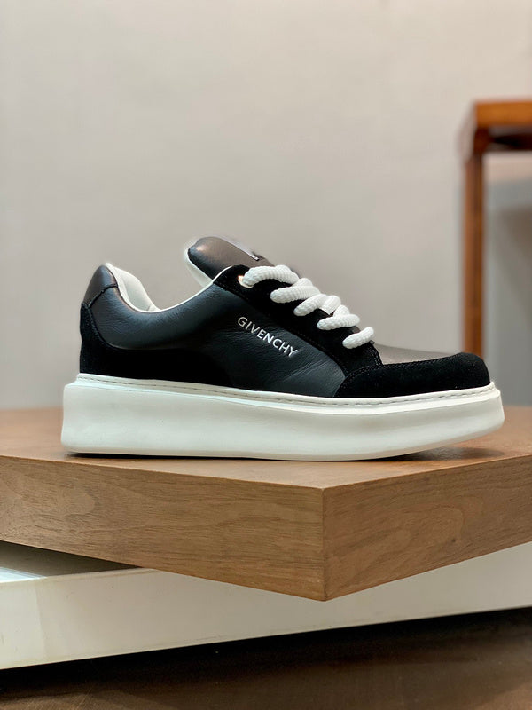 Givenchy shoes Style 179 - sole and craftsmanship detail