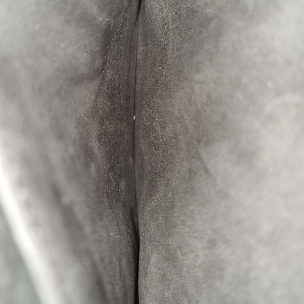 Peekaboo premium bags detail and craftsmanship close-up