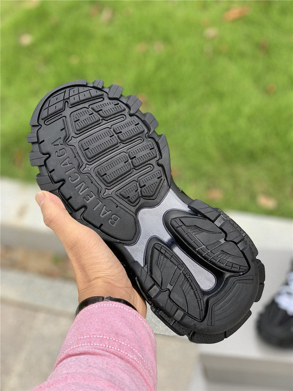 Balenciaga shoes Style 395 - logo and branding close-up