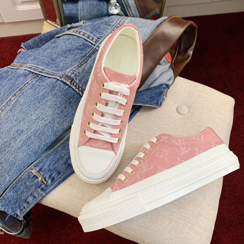 Styling view of Louis Vuitton luxury piece style No.102