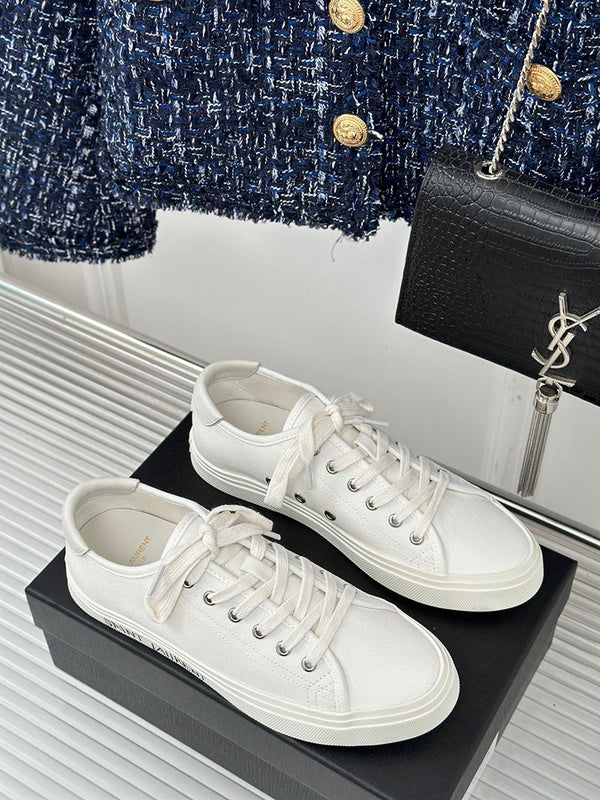 Front view of Saint Laurent luxury piece style No.024