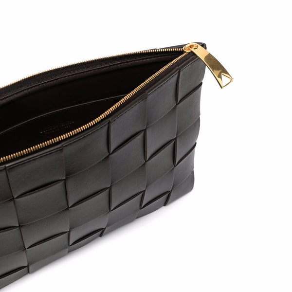 Bottega Veneta Bags? Bottega Veneta Women Cassette Medium Leather Pouch Luxury Designer Leather Handbag