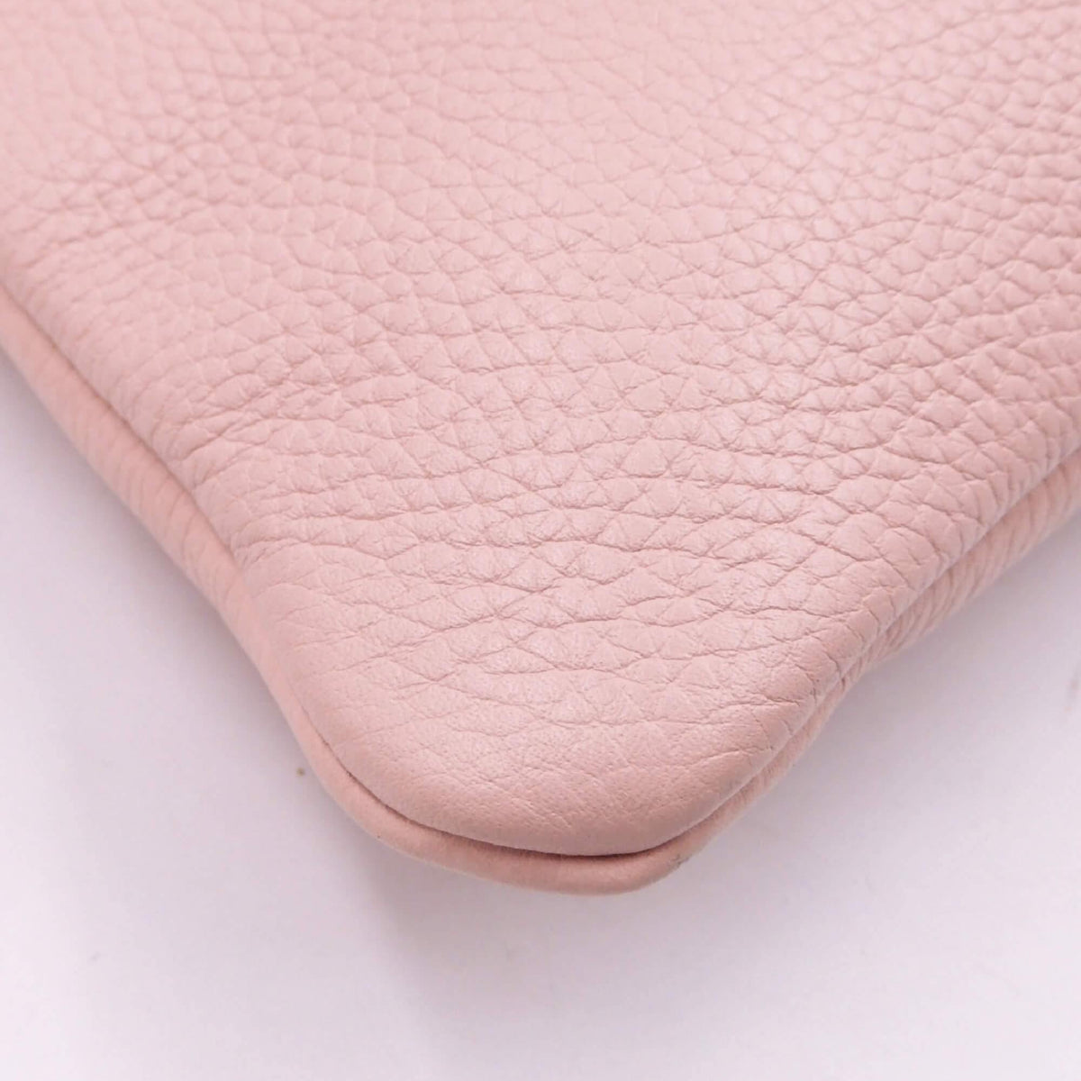 Close-up of Blind bags hardware and fine stitching
