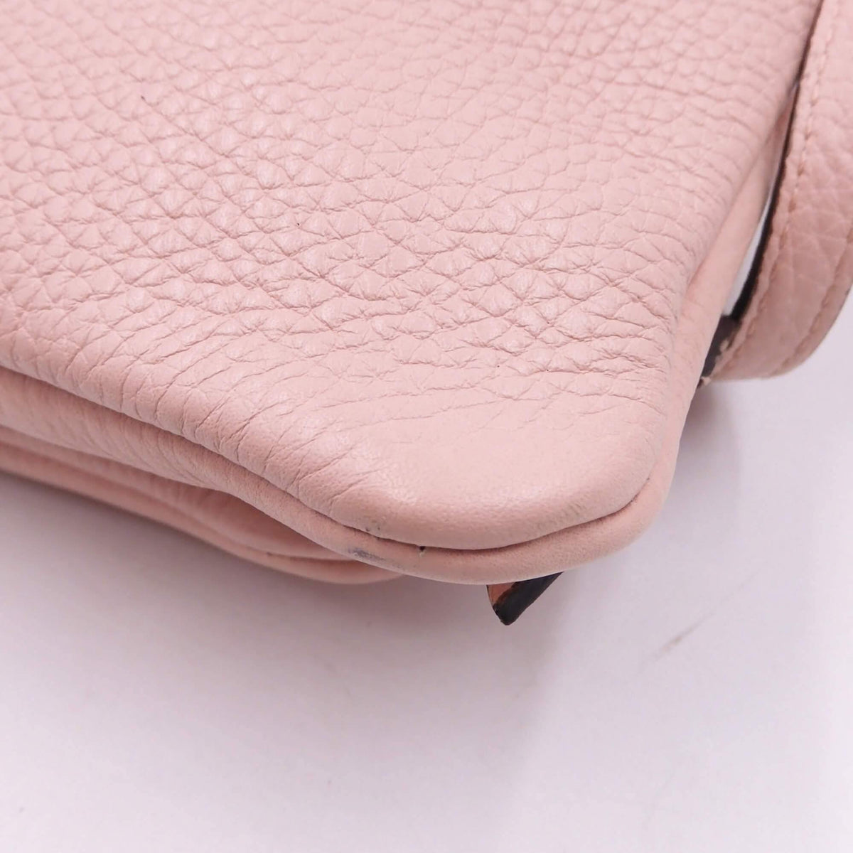 Gucci Bags? Gucci Blind For Love Crossbody Pink Premium Designer Shoulder Bag