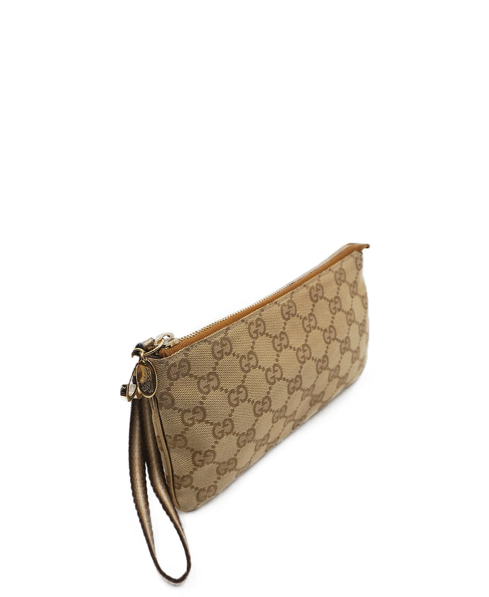 Close-up of GG bags hardware and fine stitching