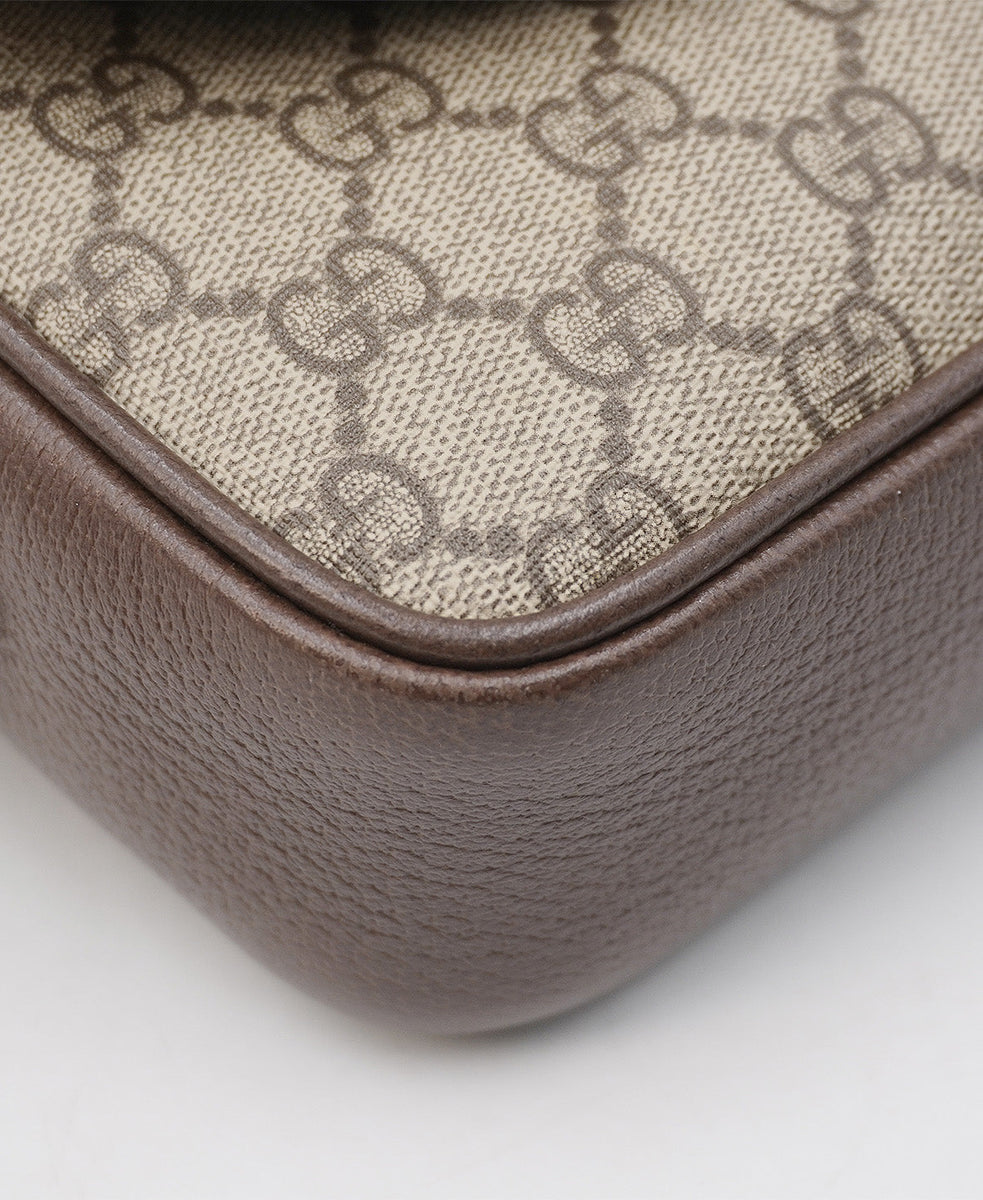 Close-up of GG bags hardware and fine stitching
