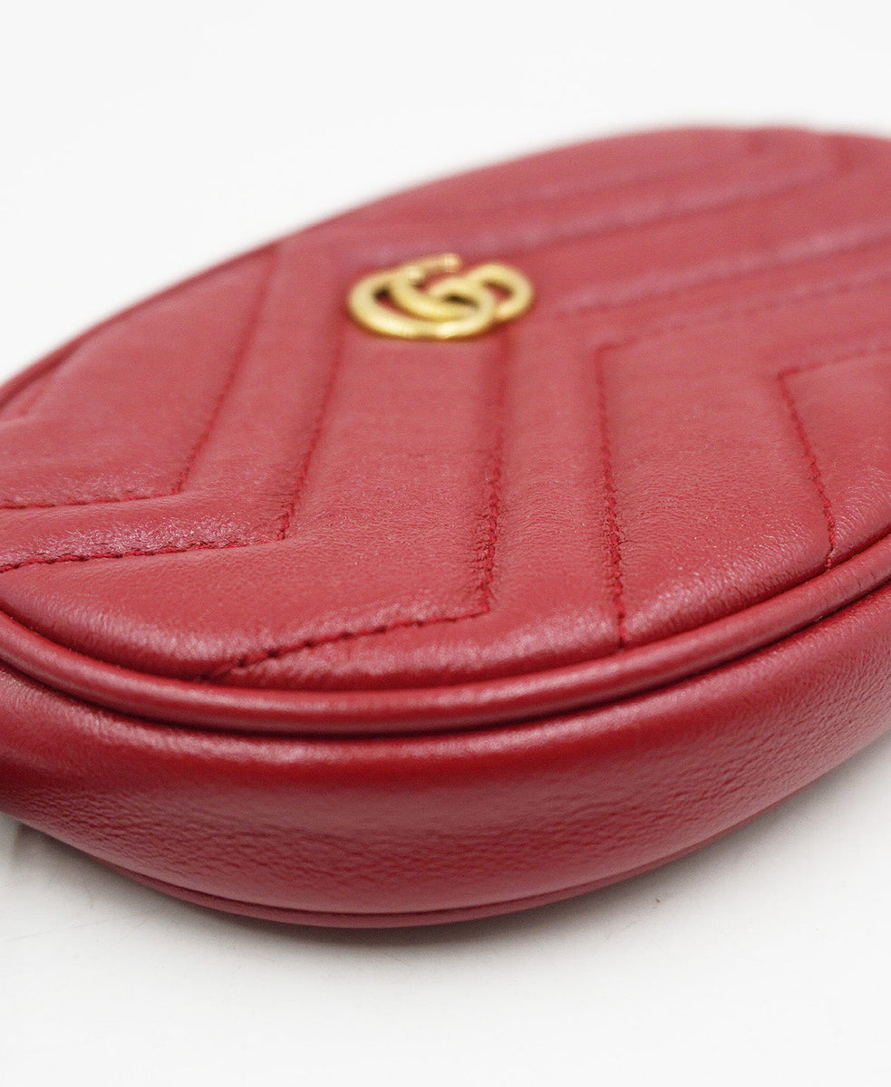Close-up of GG bags hardware and fine stitching