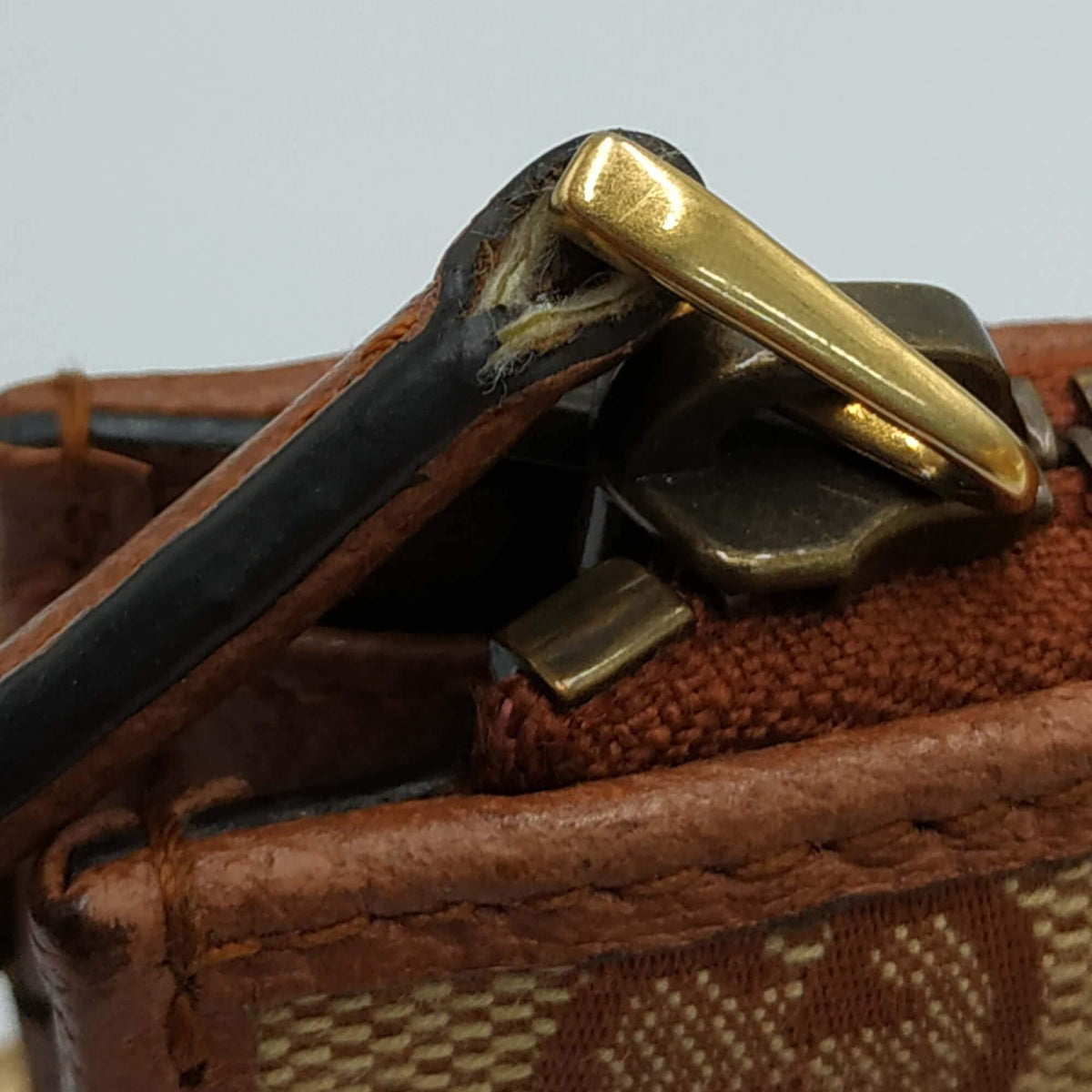 Close-up of GG bags hardware and fine stitching