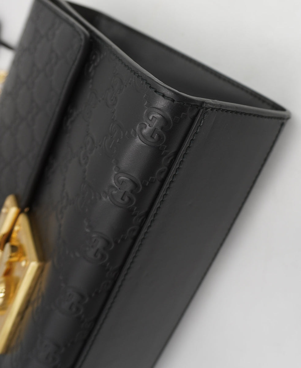 GG premium bags detail and craftsmanship close-up