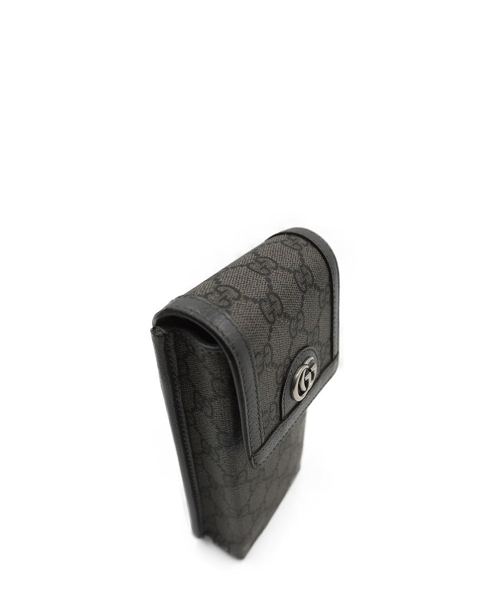 Close-up of GG bags hardware and fine stitching