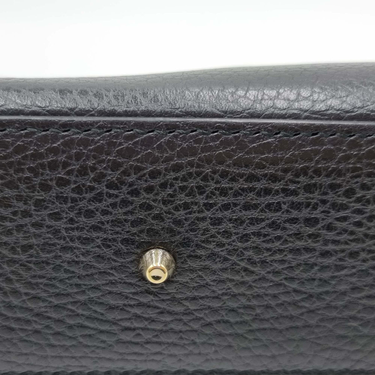 Interlocking premium bags detail and craftsmanship close-up