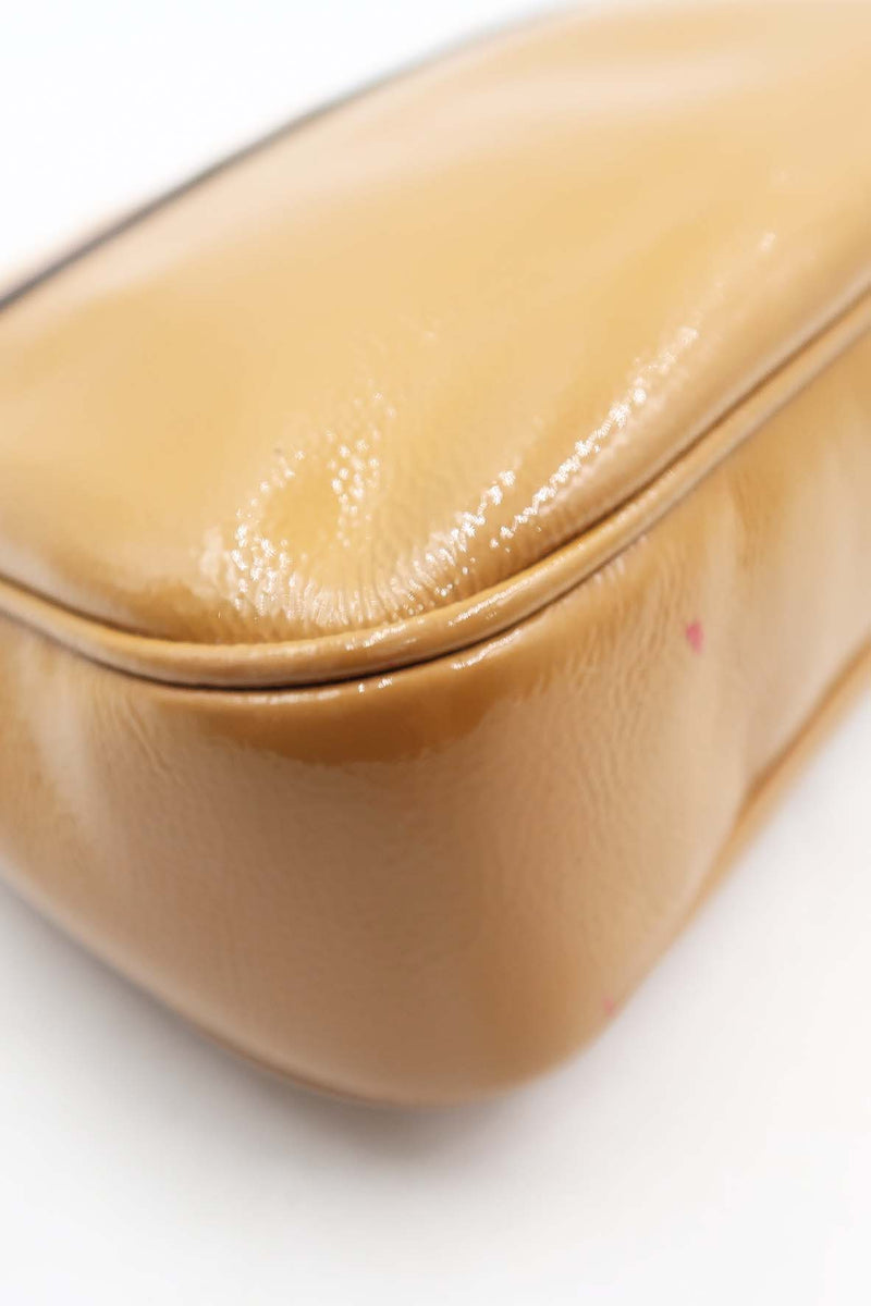 Close-up of Medium bags hardware and fine stitching