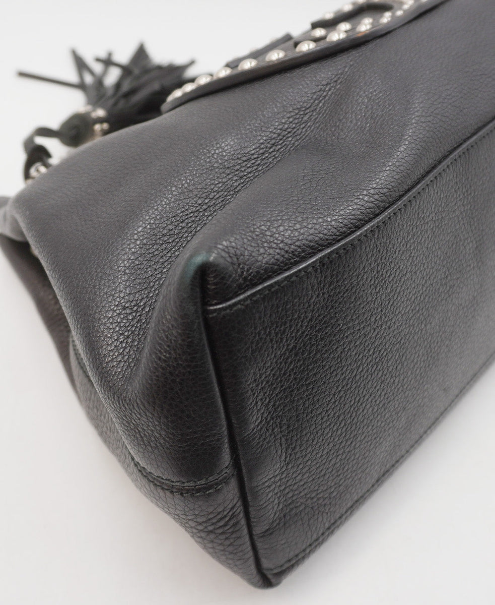 Medium premium bags detail and craftsmanship close-up