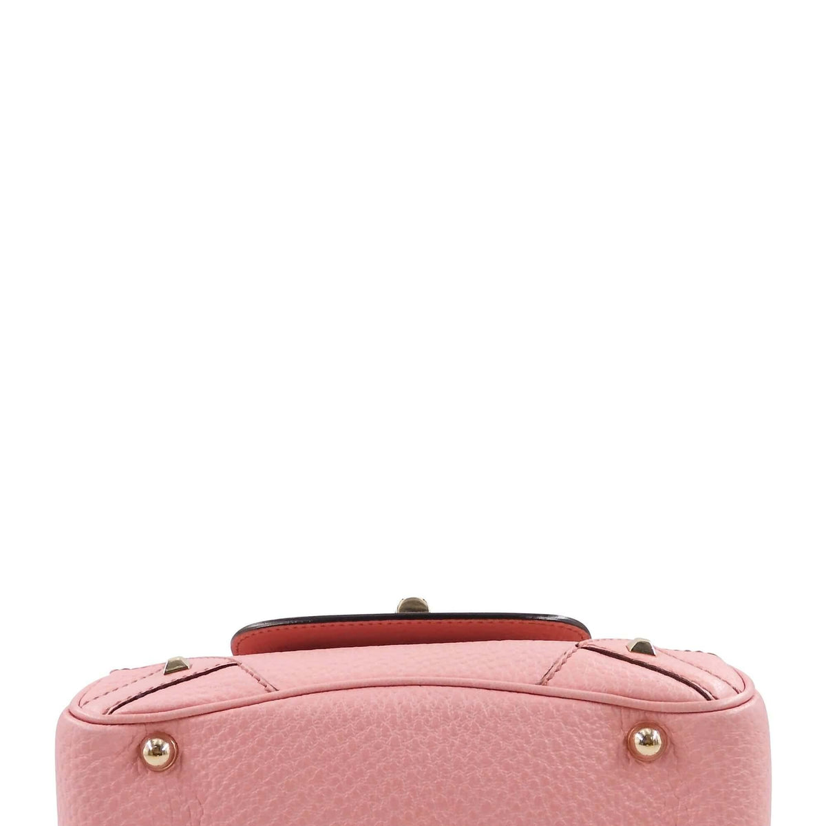 Mini premium bags detail and craftsmanship close-up