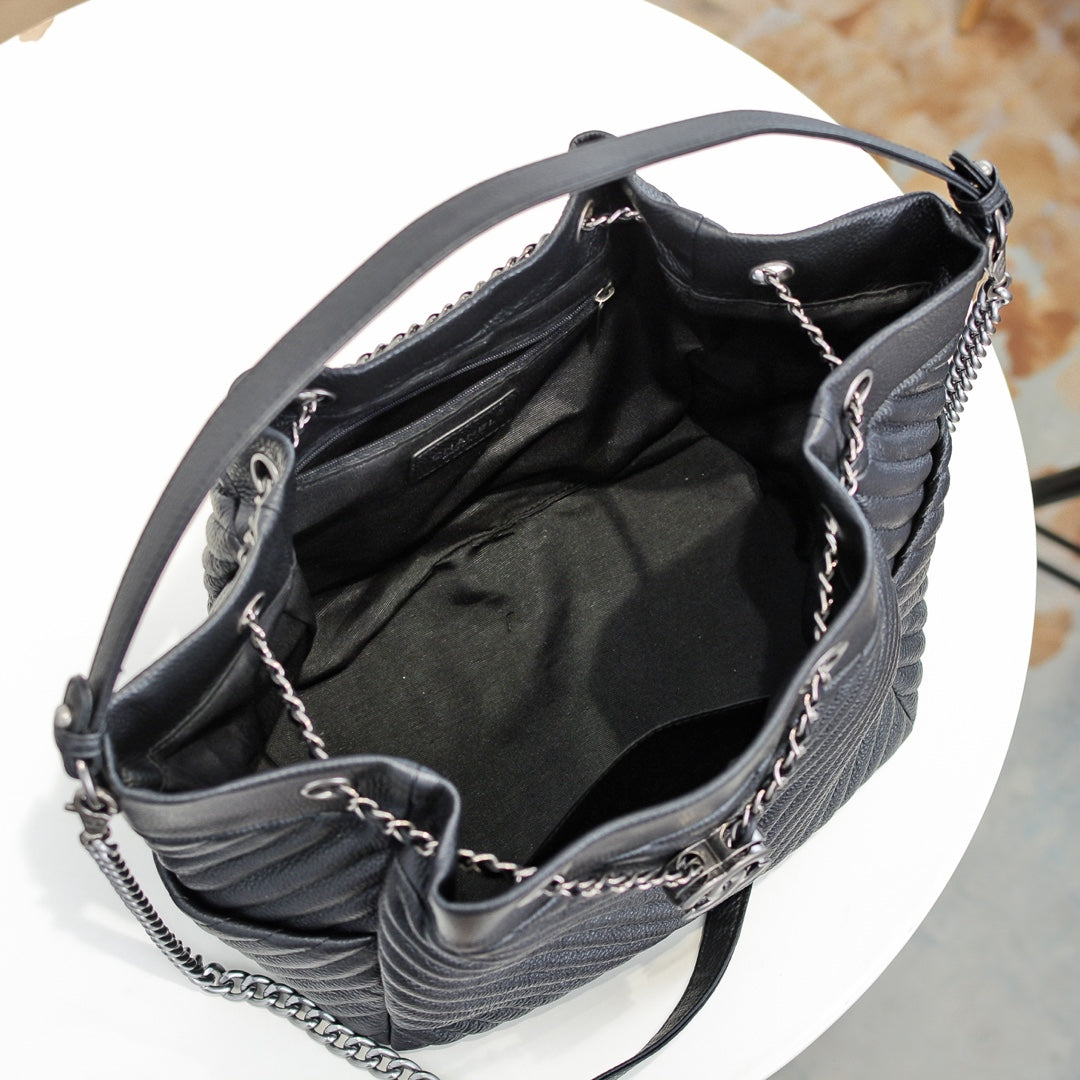 Bags- Elite Carryalls Elegant Everyday Designer Handbag