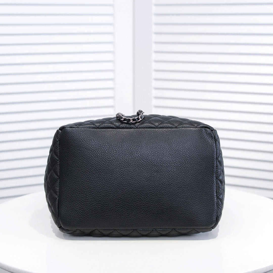 Bags- Elite Carryalls Luxury Designer Leather Handbag