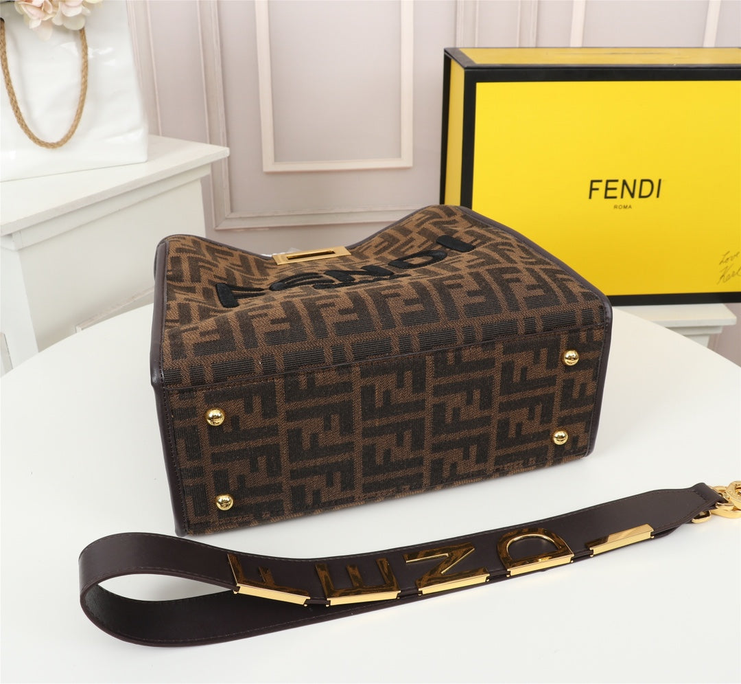 Bags- Elite Carryalls Elegant Everyday Designer Handbag