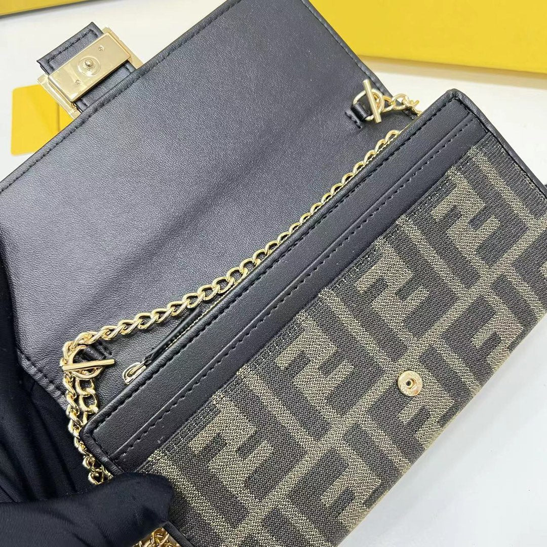Bags- Elite Carryalls Premium Designer Shoulder Bag