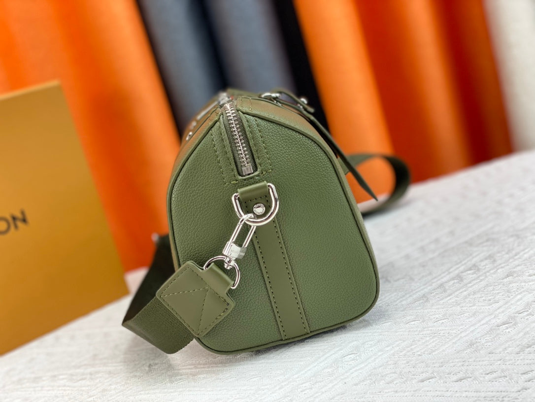 Bags- Elite Carryalls Luxury Designer Leather Handbag